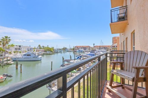 Madeira Bay Resort II #206