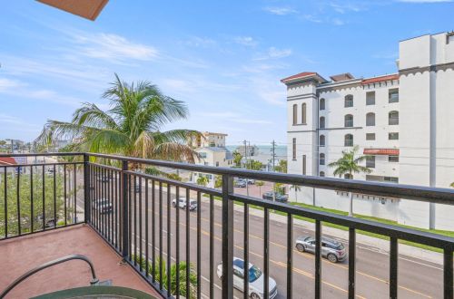 Madeira Bay Resort II #402